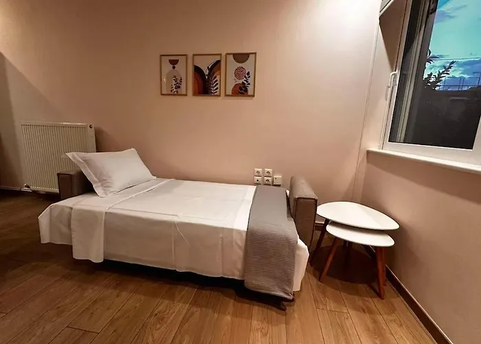 The Rabbits' House נאפפליו